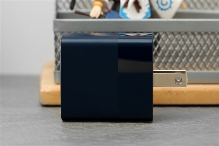 Adapter Sạc Type C PD 20W Xmobile TC20B Màu Xanh Navy