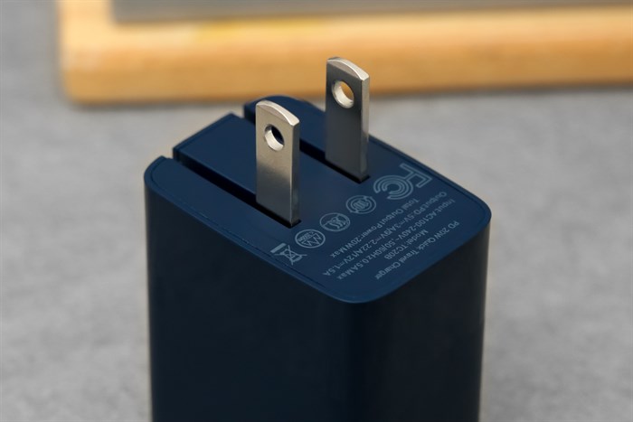 Adapter Sạc Type C PD 20W Xmobile TC20B Màu Xanh Navy