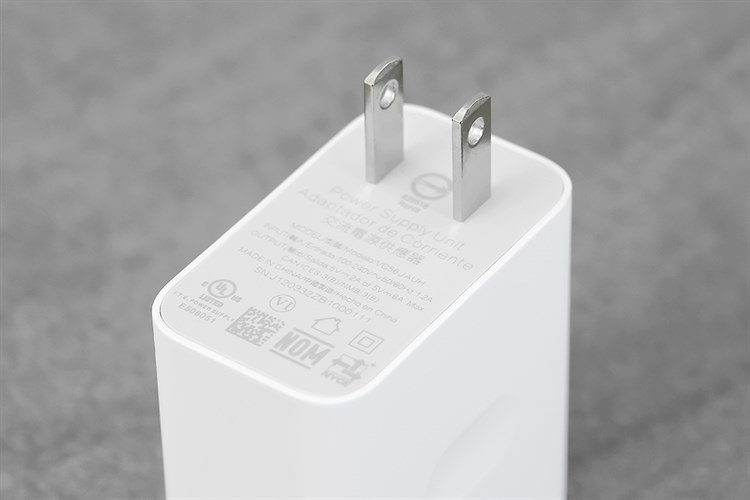 Adapter Sạc VOOC 30W OPPO VC56JAUH Màu Trắng
