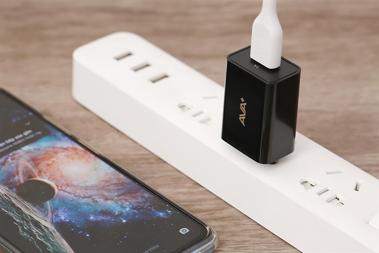 Adapter sạc USB 5W AVA+ DS016 Màu Đen