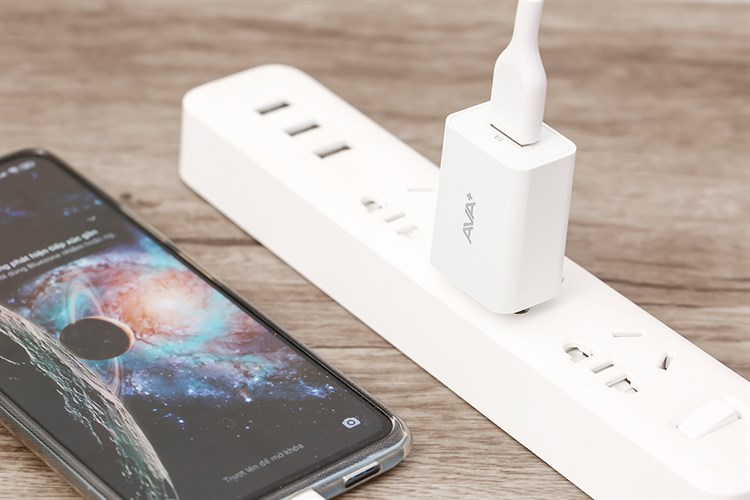 Adapter sạc USB 5W AVA+ DS016 Màu Trắng