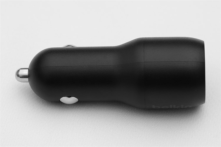 Sạc xe hơi 2 cổng USB 12W Belkin CCB001 Màu Đen