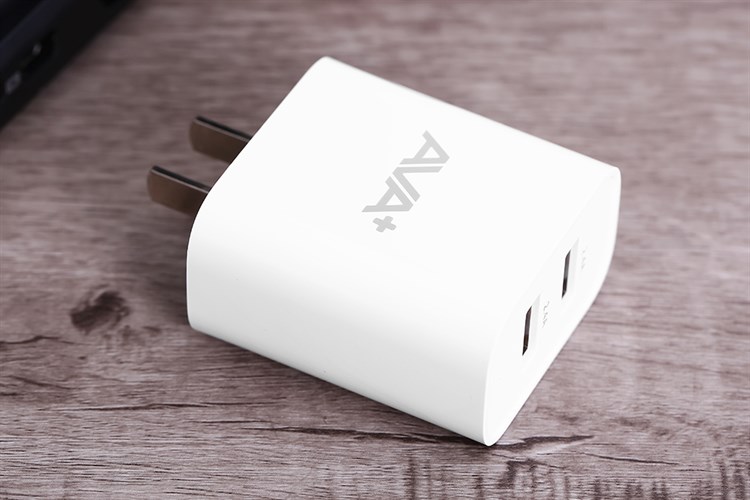 Adapter Sạc USB 12W AVA+ JC20 Màu Trắng