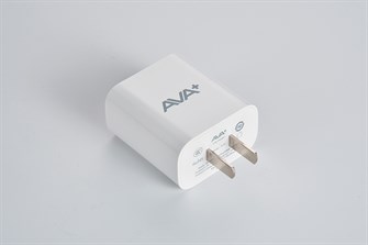 Adapter Sạc USB 12W AVA+ JC20 trắng