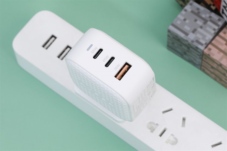 Adapter Sạc 3 cổng USB Type C PD QC3.0 GaN 65W HyperJuice HJ265 Màu Trắng