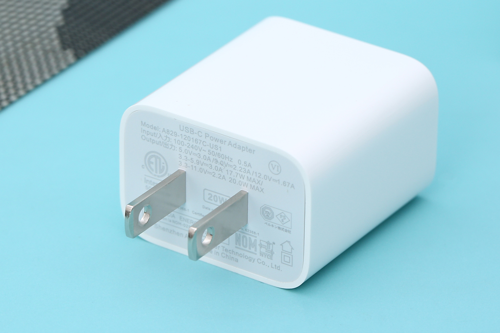 Sạc không dây Magnetic 10W Belkin WIA005 (Kèm củ sạc 20W) Màu Trắng