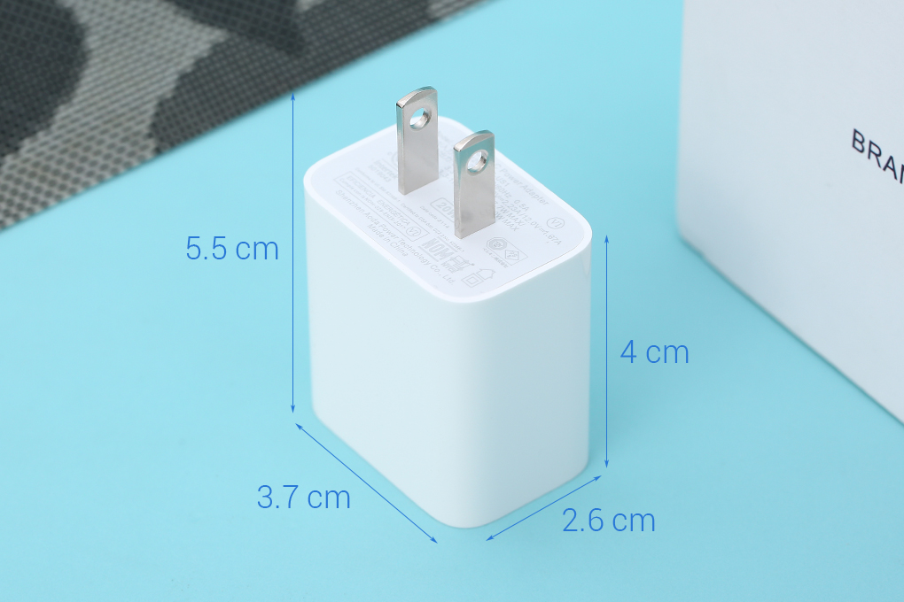 Sạc không dây Magnetic 10W Belkin WIA005 (Kèm củ sạc 20W) Màu Trắng