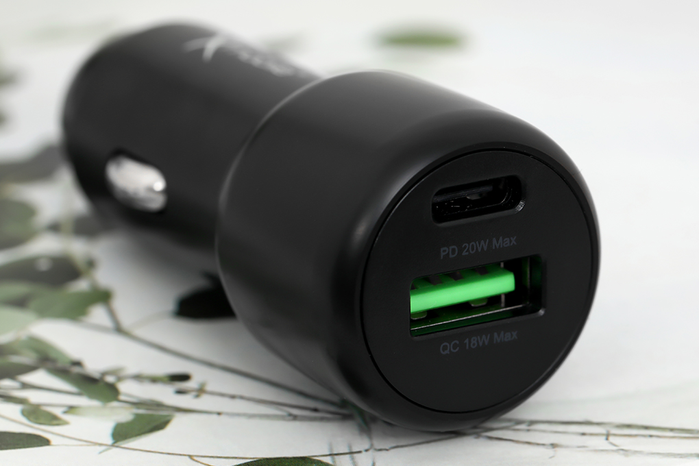 Sạc xe hơi 2 cổng USB Type C PD QC 3.0 20W Xmobile SN-455 Màu Đen