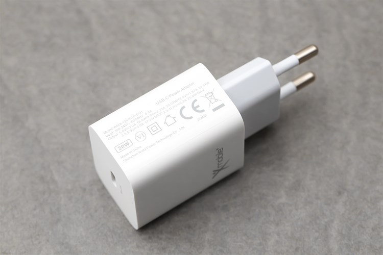 Adapter Sạc Type C PD 20W Xmobile A829 Màu Trắng