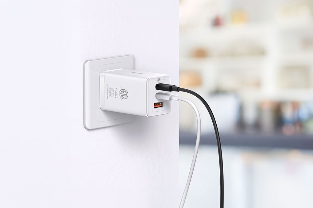 Bộ Adapter Sạc 3 cổng USB Type C PD QC 3.0 GaN5 kèm Cáp Type C - Type C 1m 65W Baseus CCGAN65S5 Màu Trắng