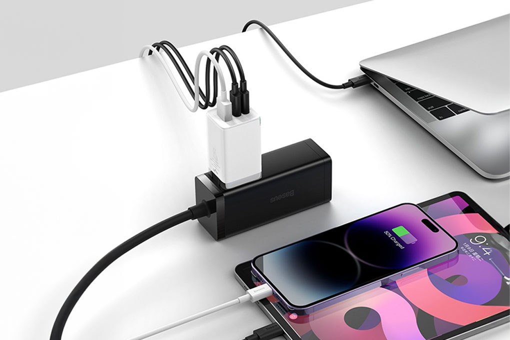 Bộ Adapter Sạc 3 cổng USB Type C PD QC 3.0 GaN5 kèm Cáp Type C - Type C 1m 65W Baseus CCGAN65S5 Màu Trắng