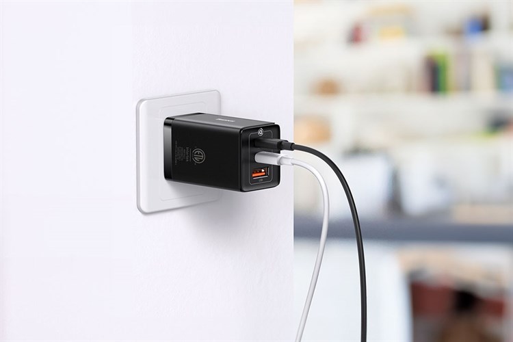 Bộ Adapter Sạc 3 cổng USB Type C PD QC 3.0 GaN5 kèm Cáp Type C - Type C 1m 65W Baseus CCGAN65S5 Màu Đen