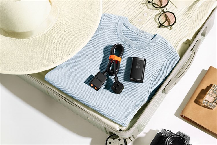 Bộ Adapter Sạc 3 cổng USB Type C PD QC 3.0 GaN5 kèm Cáp Type C - Type C 1m 65W Baseus CCGAN65S5 Màu Đen