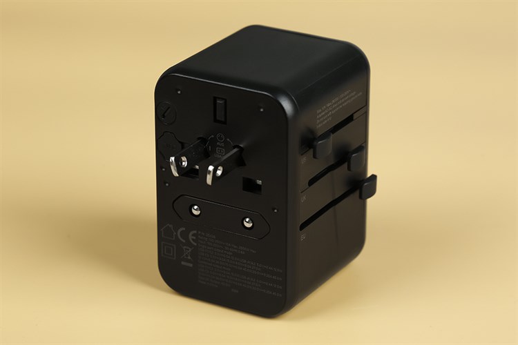 Adapter Sạc đa năng Universal PD GaN 65W Xmobile DS636 Màu Đen