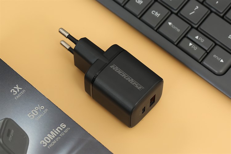 Adapter Sạc 2 cổng Type C PD QC 3.0 20W Rockrose Powercube II G20 Màu Đen