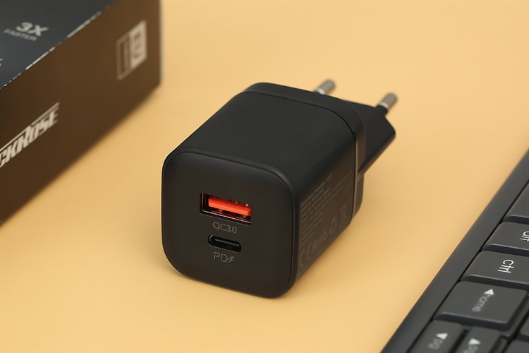 Adapter Sạc 2 cổng Type C PD QC 3.0 20W Rockrose Powercube II G20 Màu Đen