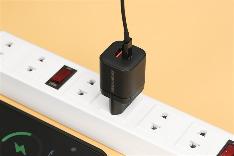 Adapter Sạc 2 cổng Type C PD QC 3.0 20W Rockrose Powercube II G20 Màu Đen