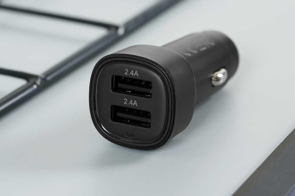 Sạc xe hơi 2 cổng USB 12W AVA+ SN-613 Màu Đen