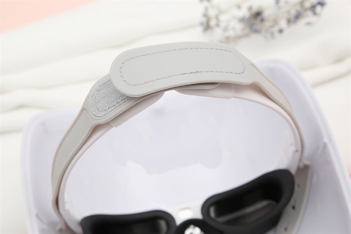 Mặt nạ chăm sóc da mặt Derma LED LG BWM1V Màu Trắng