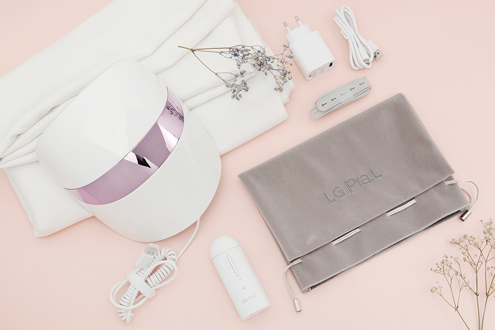 Mặt nạ chăm sóc da mặt Derma LED LG BWM1V Màu Trắng