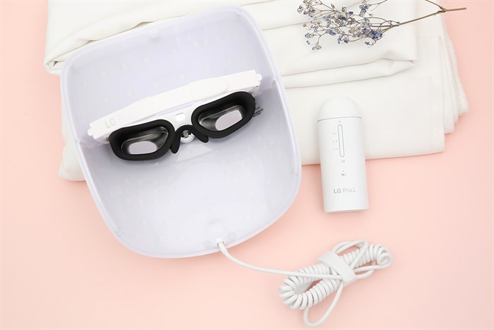 Mặt nạ chăm sóc da mặt Derma LED LG BWM1V Màu Trắng