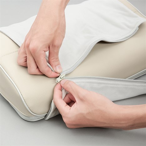 Gối massage Rio Beauty BT-MANO-EU Màu Màu be