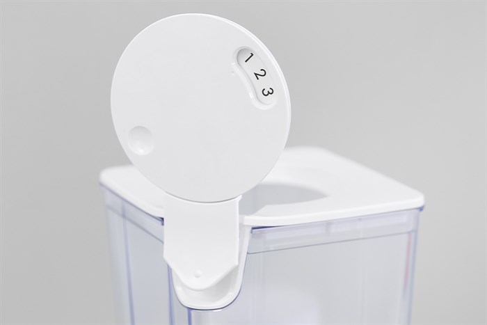 Bình lọc nước cầm tay Mitsubishi Cleansui 1.35 lít EJ101