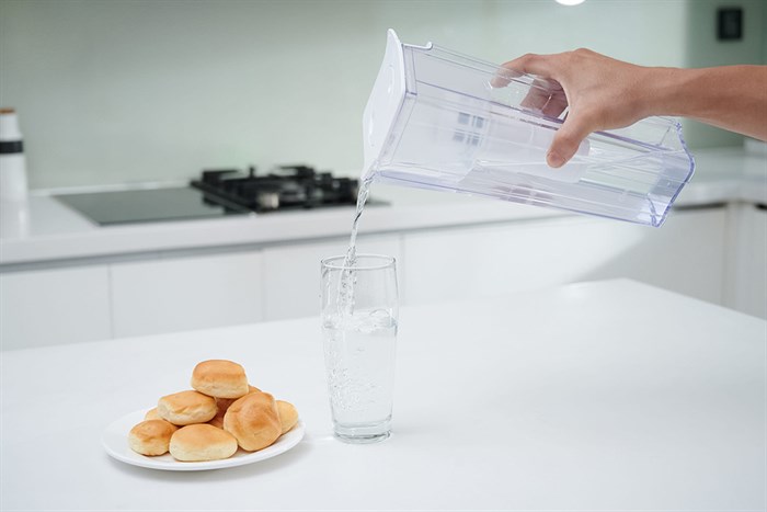 Bình lọc nước cầm tay Mitsubishi Cleansui 1.35 lít EJ101