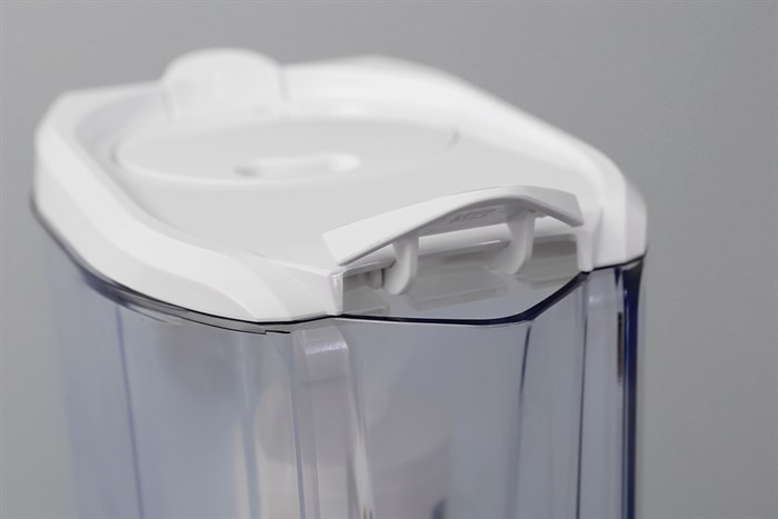 Bình lọc nước cầm tay Mitsubishi Cleansui 2.2 lít EJ103