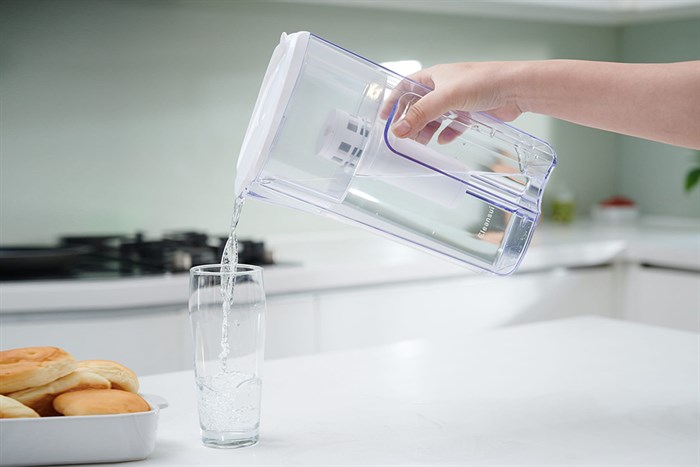 Bình lọc nước cầm tay Mitsubishi Cleansui 2.2 lít EJ103