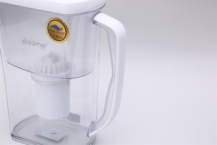 Bình lọc nước cầm tay Dreamer 1.5 lít DHA-WAP125W Màu Trắng