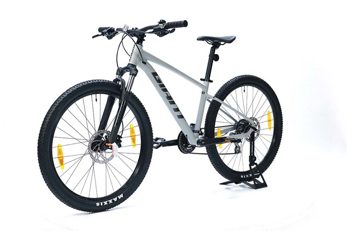 Xe Đạp Địa Hình MTB Giant Talon 2 27.5 inch Size S