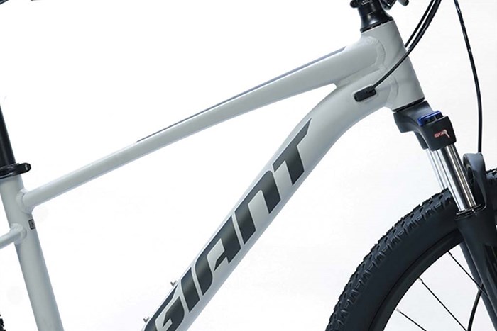 Xe Đạp Địa Hình MTB Giant Talon 2 27.5 inch Size S