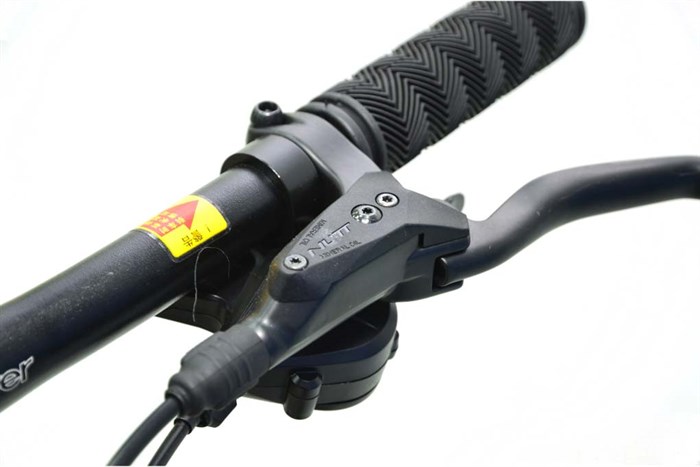 Xe Đạp Địa Hình MTB Forever F1904 27.5 inch Màu Đen - Vàng