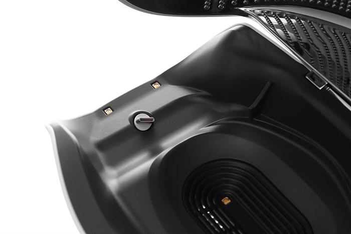 Hộp đựng khẩu trang lọc khí LG PWKSUW01.AJP thế hệ 2 Màu Trắng