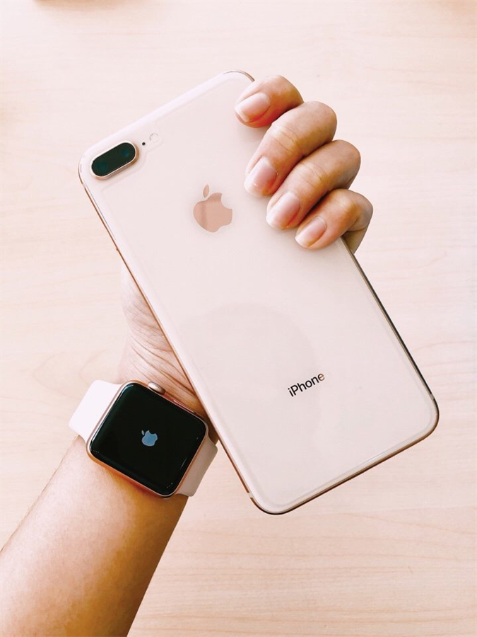 iPhone 8 Plus: Với thiết kế tinh tế, camera đỉnh cao và tính năng nổi bật, iPhone 8 Plus là một trong những sản phẩm được người dùng yêu thích nhất. Hãy xem hình ảnh liên quan để có thêm động lực chọn mua sản phẩm này cho bản thân.