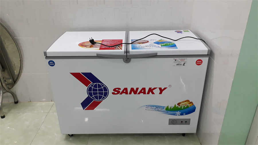 Cần thanh lý tủ đông mát Sanaky 260L gas lock zin - 108388187
