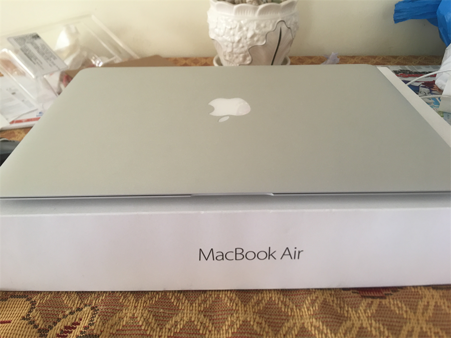 refurbished 2017 macbook air