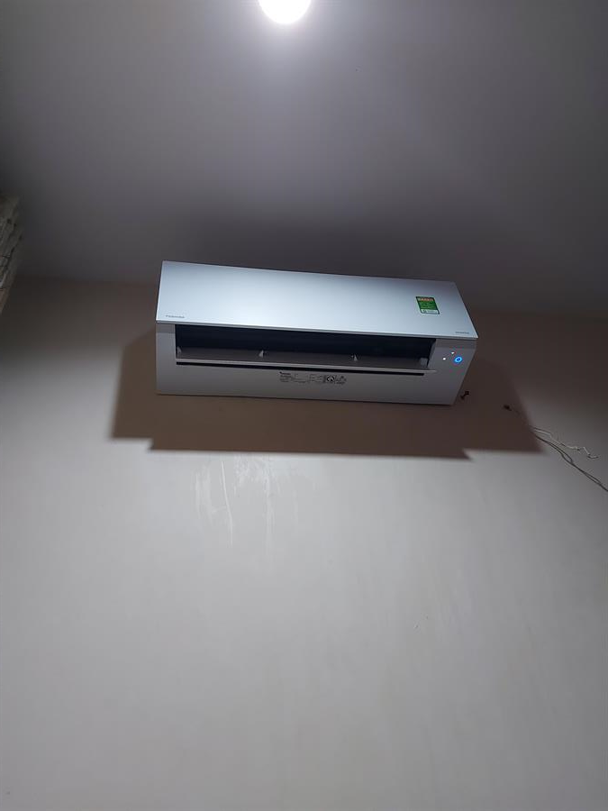 Máy lạnh Toshiba Inverter 1 HP RAS-H10E2KCVG-V