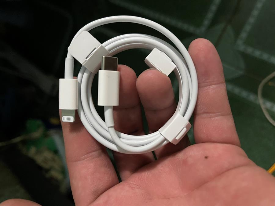 Adapter Sạc Type C 20W dùng cho iPhone/iPad Apple MHJE3 Trắng
