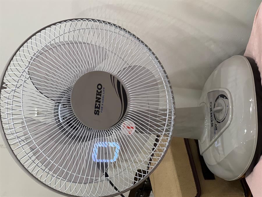 Quạt bàn Mitsubishi D16-GA