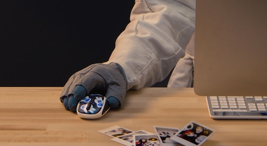 Mẫu họa tiết t&ocirc;ng đen h&igrave;nh phi h&agrave;nh gia c&aacute;ch điệu