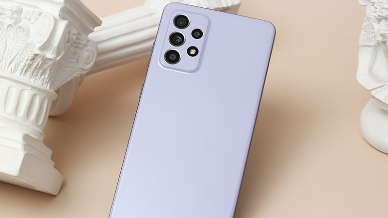 Samsung Galaxy A52 với thiết kế hiện đại, nhẹ nhàng