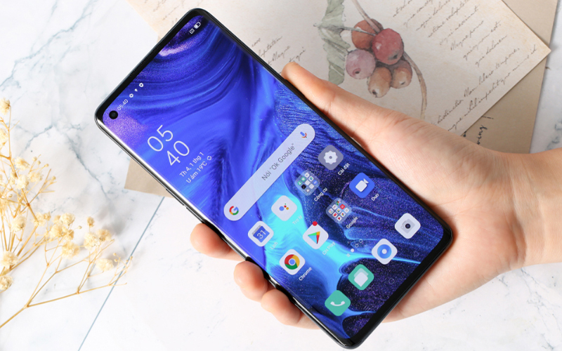 Màn hình lớn, hiển thị hình ảnh sắc nét, sống động