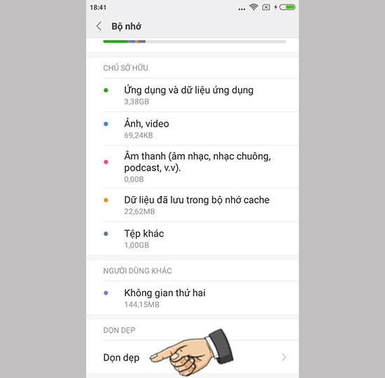 Vào dọn dẹp