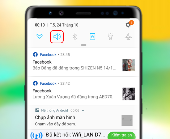 - CÁCH 1: Từ màn hình chính trượt thanh thông báo trạng thái trên cùng xuống > Chọn biểu tượng Âm thanh để tắt âm thanh.