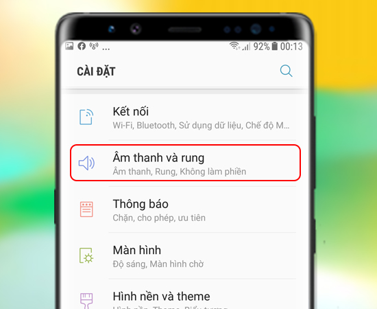 Bước 2: Tiếp theo vào Âm thanh và rung.