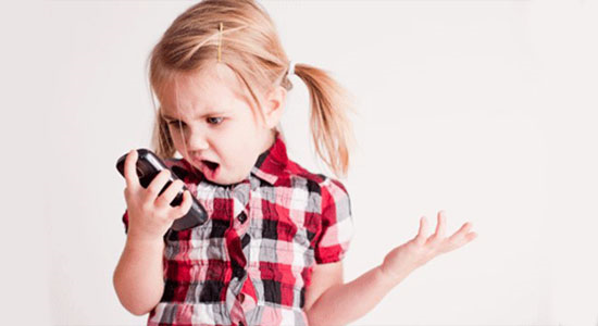 Pin điện thoại bị nổ 6