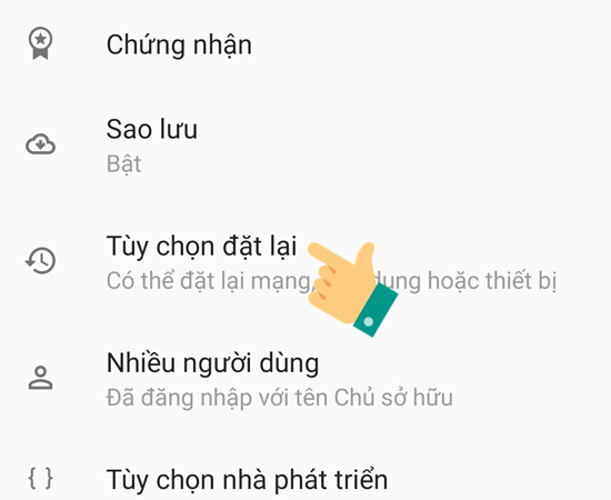 Bước 3: Tại đ&acirc;y, bạn h&atilde;y chọn T&ugrave;y chọn đặt lại.