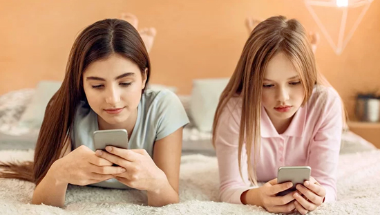 Kh&ocirc;ng gian trẻ em tr&ecirc;n điện thoại v&agrave; những lợi &iacute;ch mang lại